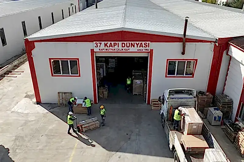 Yüksek Teknolojili Yeni Fabrika